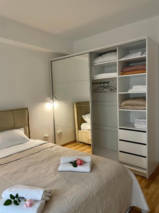 Golden Apartment Скоп'є Екстер'єр фото